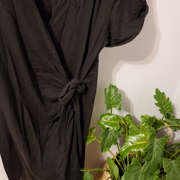 Wrap dress - Picture 3 of 4